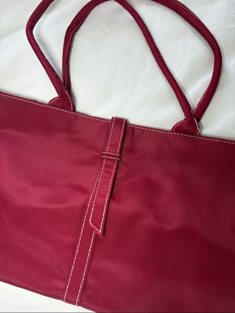 Red Tote Bag with White Stitching Shoulder Bag - Picture 2 of 6